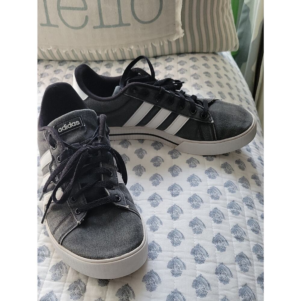 adidas Low-Top Canvas Sneakers Mens 10, Dark Charcoal Gray ,White Stripes, Y2k